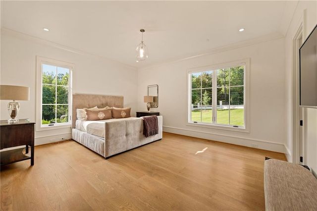 5260 Long Island Drive NW, Atlanta, GA 30327