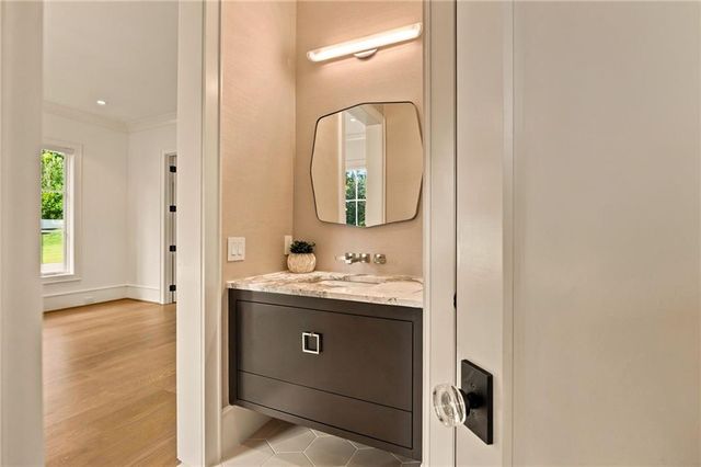 5260 Long Island Drive NW, Atlanta, GA 30327