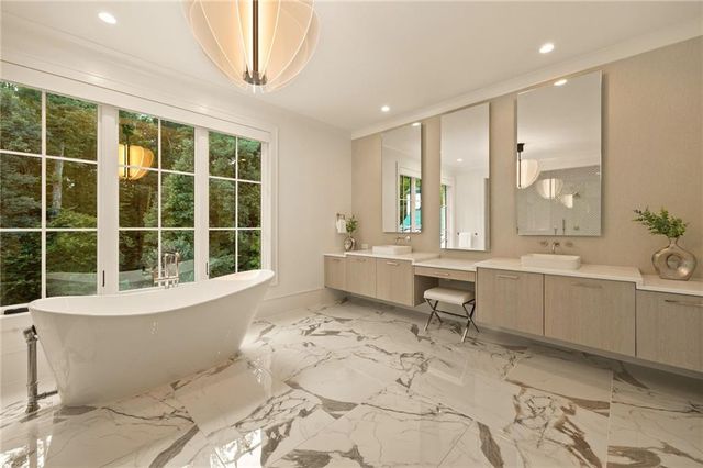 5260 Long Island Drive NW, Atlanta, GA 30327