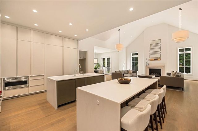 5260 Long Island Drive NW, Atlanta, GA 30327