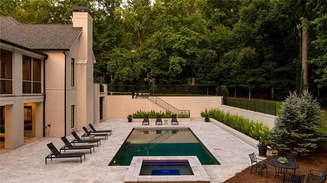 5260 Long Island Drive NW, Atlanta, GA 30327
