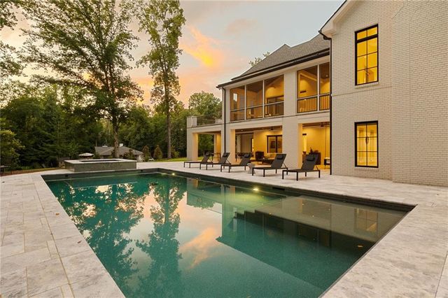 5260 Long Island Drive NW, Atlanta, GA 30327