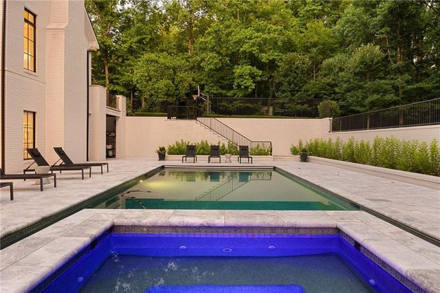 5260 Long Island Drive NW, Atlanta, GA 30327