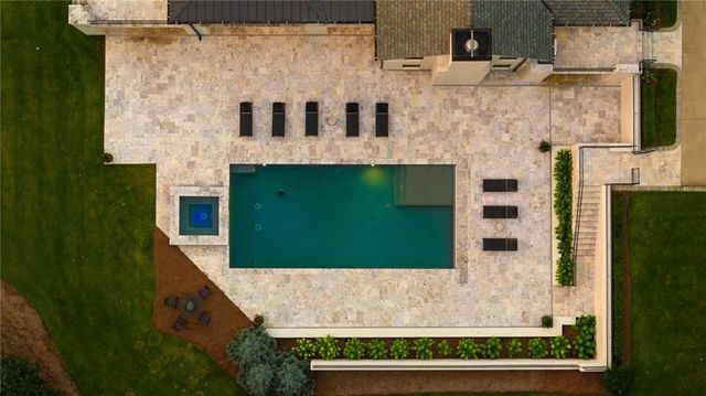5260 Long Island Drive NW, Atlanta, GA 30327