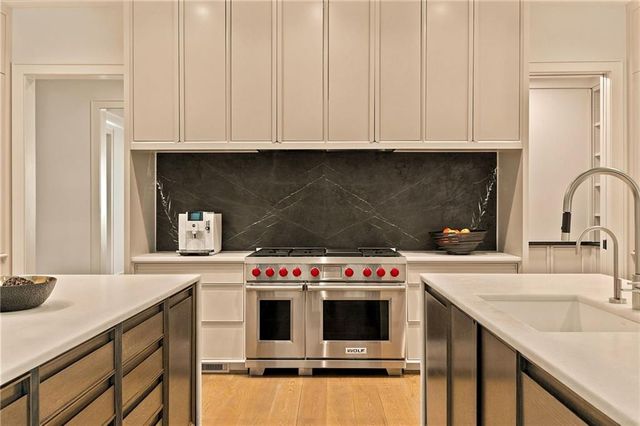 5260 Long Island Drive NW, Atlanta, GA 30327