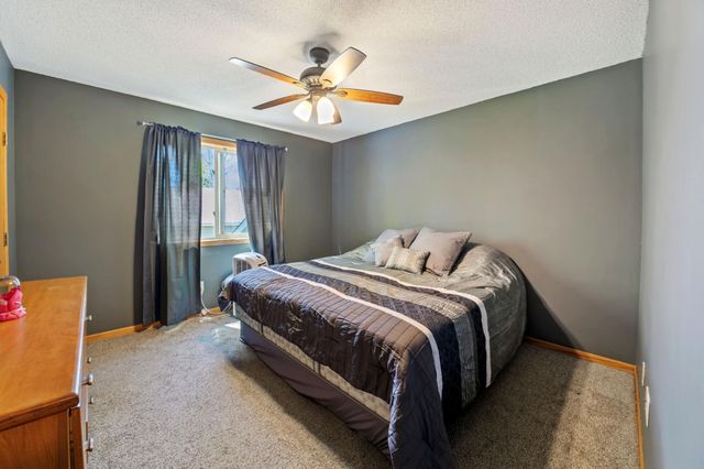 702 4th Avenue SW, Isanti, MN 55040
