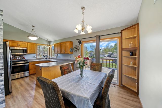 702 4th Avenue SW, Isanti, MN 55040