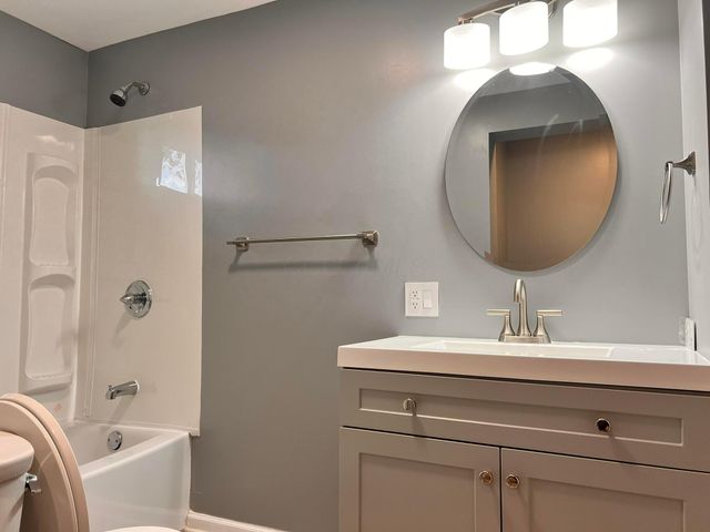 1015 Hillcrest Avenue, Springfield, OH 45504