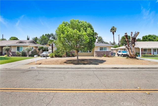 3878 Lafayette Street, Riverside, CA 92503