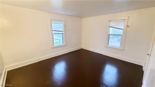 18 Whitney Avenue S, Youngstown, OH 44509