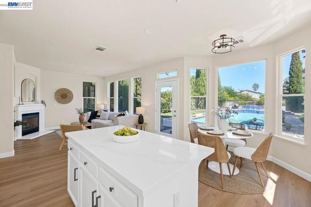8232 Tanforan Ct, Newark, CA 94560
