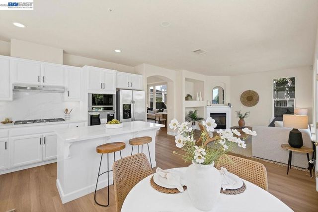 8232 Tanforan Ct, Newark, CA 94560