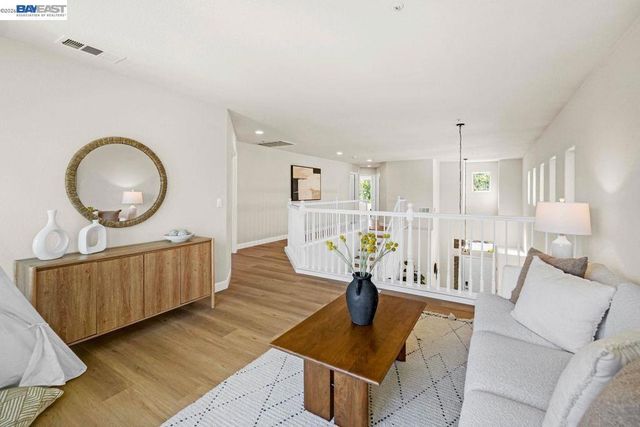 8232 Tanforan Ct, Newark, CA 94560