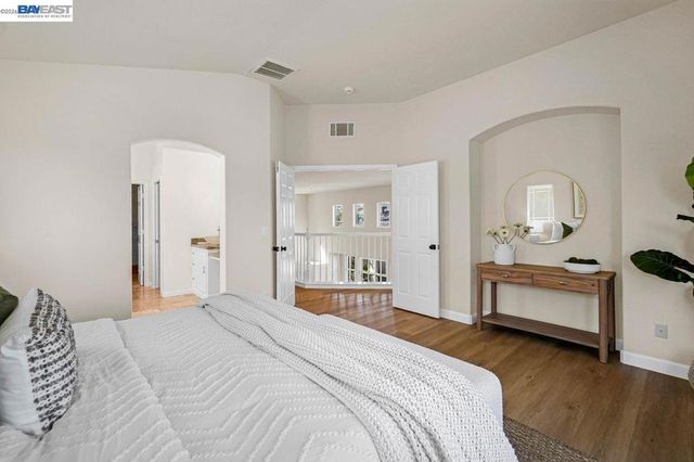 8232 Tanforan Ct, Newark, CA 94560