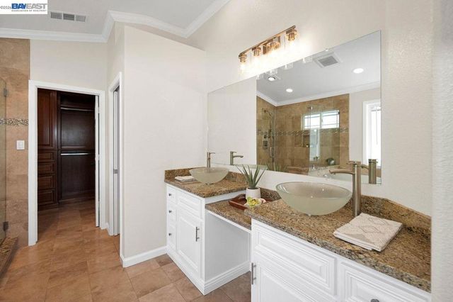 8232 Tanforan Ct, Newark, CA 94560