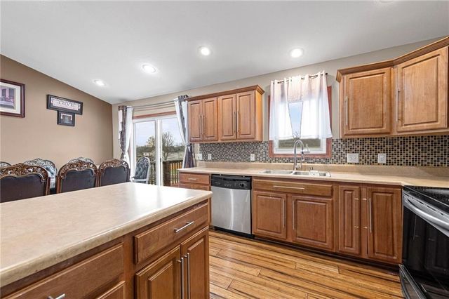 3212 Morton Lane, St Joseph, MO 64506