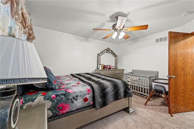 3212 Morton Lane, St Joseph, MO 64506