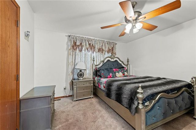 3212 Morton Lane, St Joseph, MO 64506