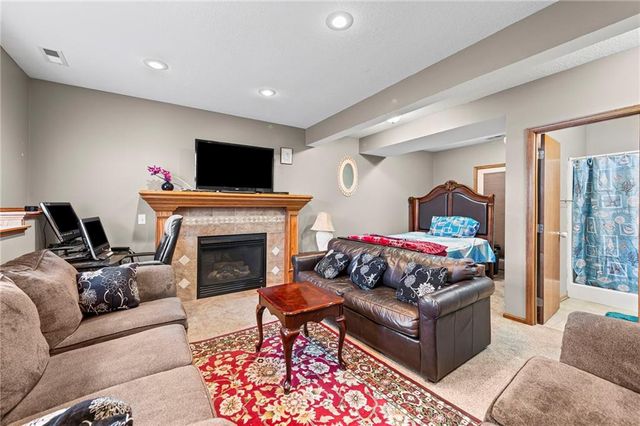 3212 Morton Lane, St Joseph, MO 64506