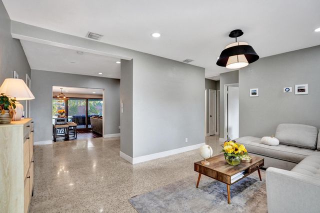 1728 NE 17th Terrace, Fort Lauderdale, FL 33305