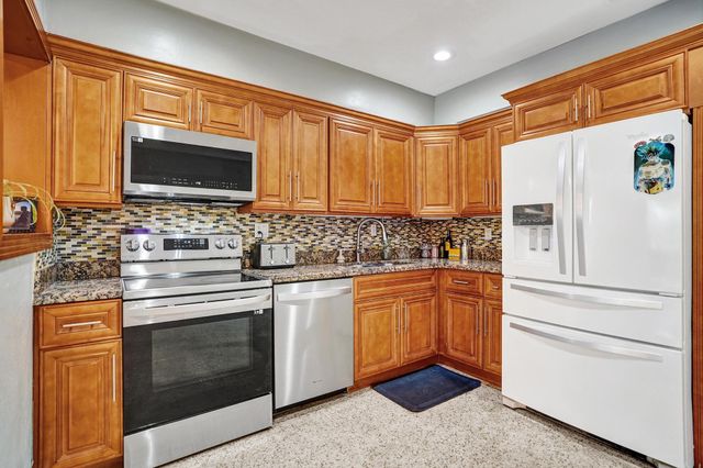 1728 NE 17th Terrace, Fort Lauderdale, FL 33305