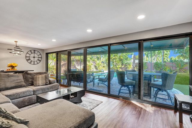 1728 NE 17th Terrace, Fort Lauderdale, FL 33305