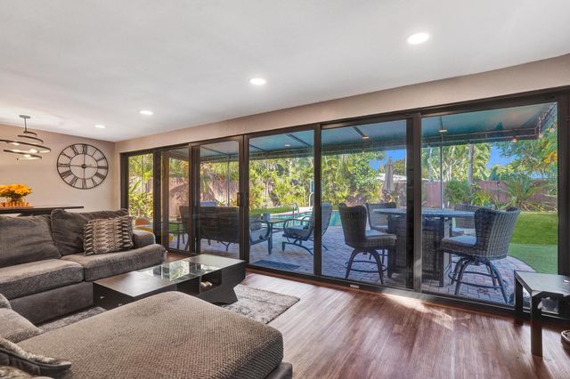 1728 NE 17th Terrace, Fort Lauderdale, FL 33305