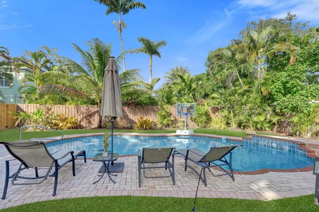 1728 NE 17th Terrace, Fort Lauderdale, FL 33305