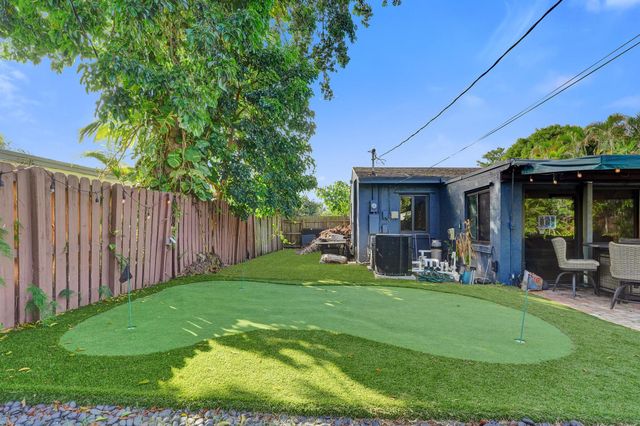 1728 NE 17th Terrace, Fort Lauderdale, FL 33305