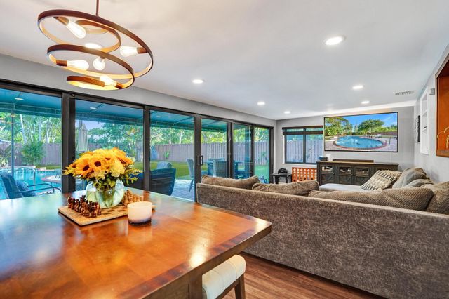 1728 NE 17th Terrace, Fort Lauderdale, FL 33305