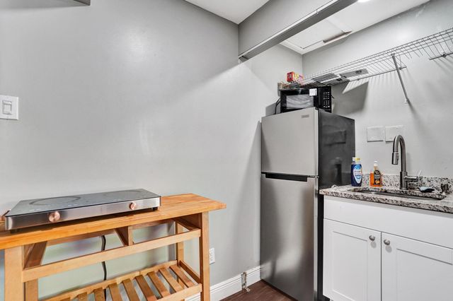 1728 NE 17th Terrace, Fort Lauderdale, FL 33305