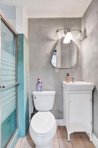 1728 NE 17th Terrace, Fort Lauderdale, FL 33305