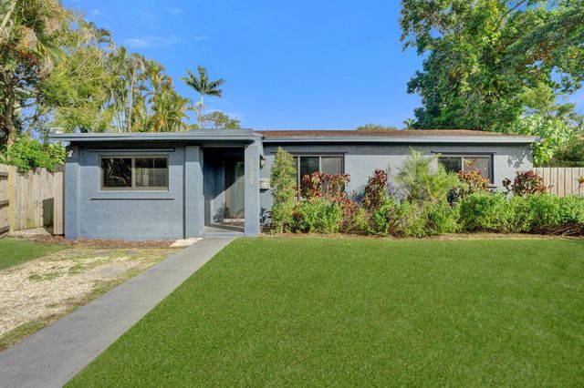 1728 NE 17th Terrace, Fort Lauderdale, FL 33305