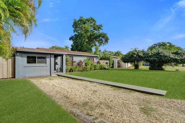 1728 NE 17th Terrace, Fort Lauderdale, FL 33305