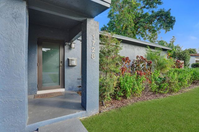 1728 NE 17th Terrace, Fort Lauderdale, FL 33305
