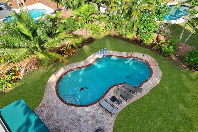 1728 NE 17th Terrace, Fort Lauderdale, FL 33305