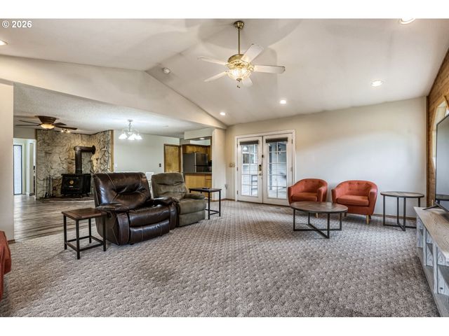 307 Ne 110TH St, Vancouver, WA 98685