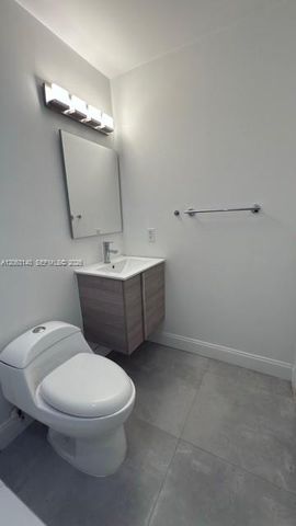 729 MERIDIAN AV 8, Miami Beach, FL 33139