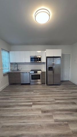 729 MERIDIAN AV 8, Miami Beach, FL 33139