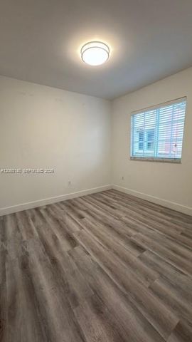 729 MERIDIAN AV 8, Miami Beach, FL 33139