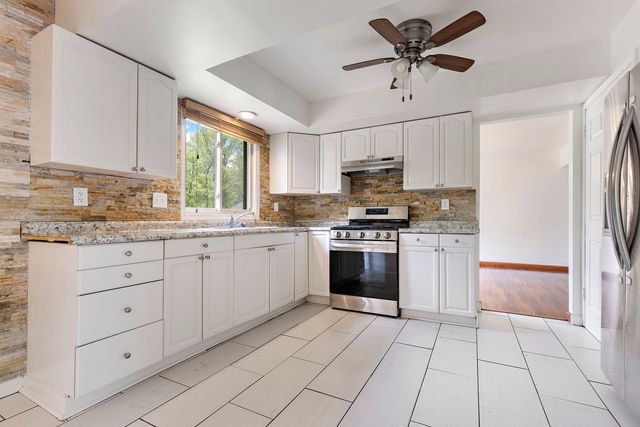 5044 Lanterne Court, Loves Park, IL 61111