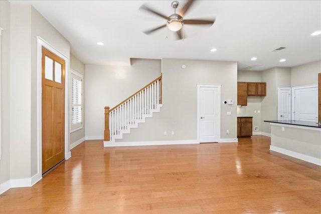 2520 Bluebonnet DR 40, Austin, TX 78704