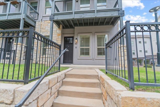 2520 Bluebonnet DR 40, Austin, TX 78704