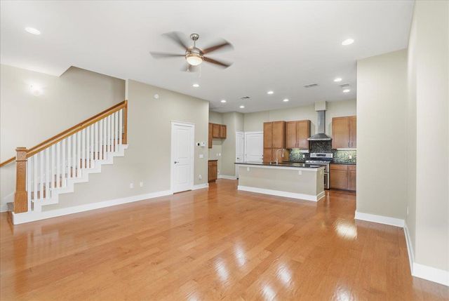 2520 Bluebonnet DR 40, Austin, TX 78704