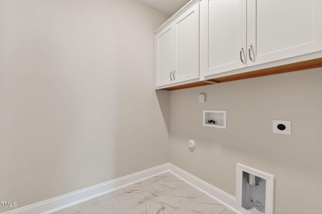 1217 Linkwood Way, Fuquay Varina, NC 27526