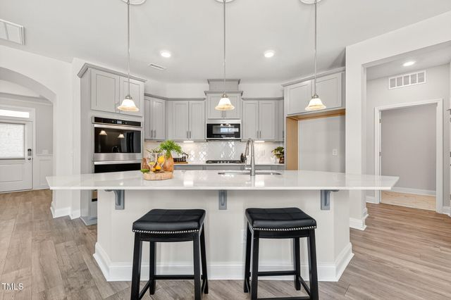 1217 Linkwood Way, Fuquay Varina, NC 27526