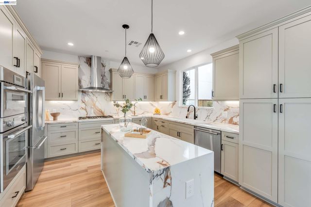 1897 Cook Court, Santa Clara, CA 95050