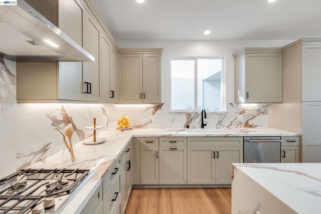 1897 Cook Court, Santa Clara, CA 95050