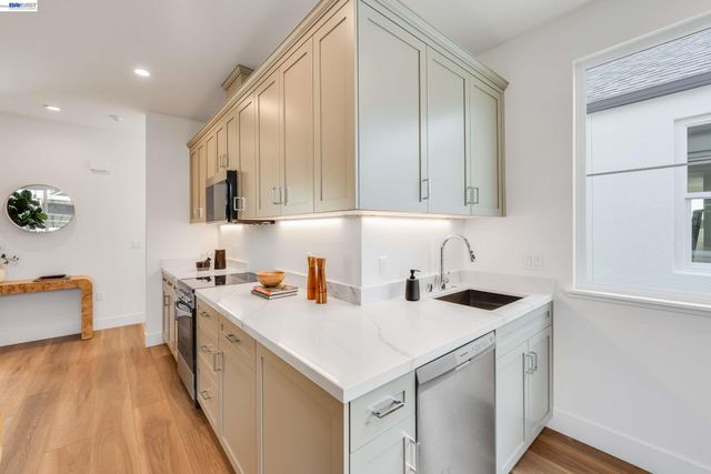 1897 Cook Court, Santa Clara, CA 95050