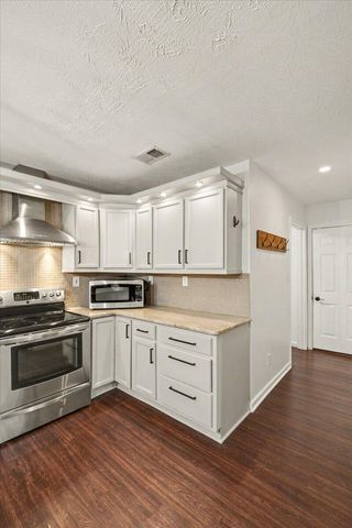 3732 Mossbridge Way, Lexington, KY 40514